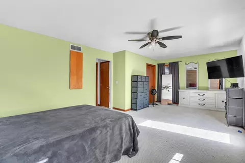 Bedroom - 5351 E Honor Ave, De Motte, IN 46310 photo 4 of 4