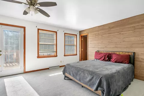 Bedroom - 5351 E Honor Ave, De Motte, IN 46310 photo 3 of 4