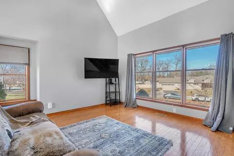 Living - 5351 E Honor Ave, De Motte, IN 46310 photo 2 of 2