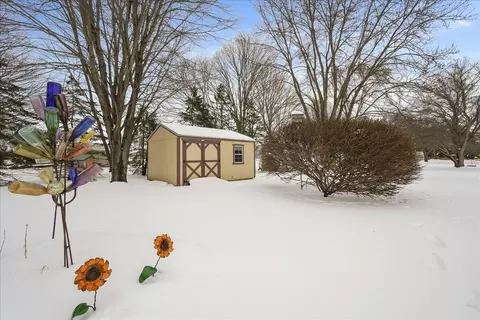 Exterior - 3099 N 350, Rolling Prairie, IN 46371 photo 2 of 5