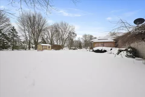 Exterior - 3099 N 350, Rolling Prairie, IN 46371 photo 4 of 5