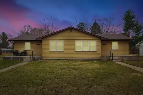 1220-1222 Park Ave, Chesterton, IN 46304