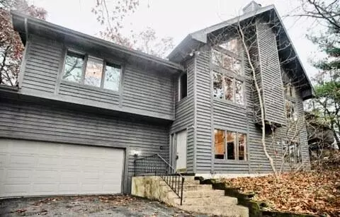 105 S Merrivale Ave, Beverly Shores, IN 46301