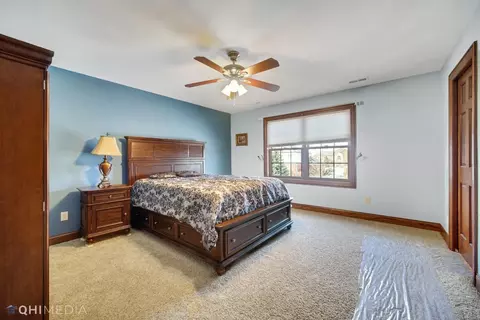 Bedroom - 10406 Silver Maple Dr, Saint John, IN 46373 photo 3 of 5