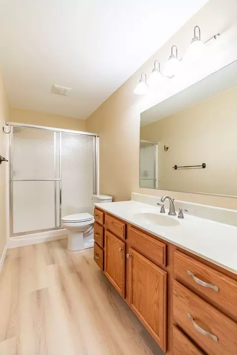 Bath - 648 Beech Ct, Lowell, IN 46356 photo 4 of 4