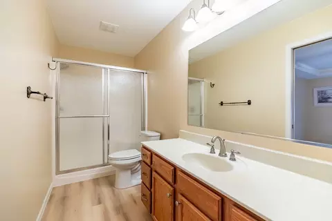 Bath - 648 Beech Ct, Lowell, IN 46356 photo 3 of 4
