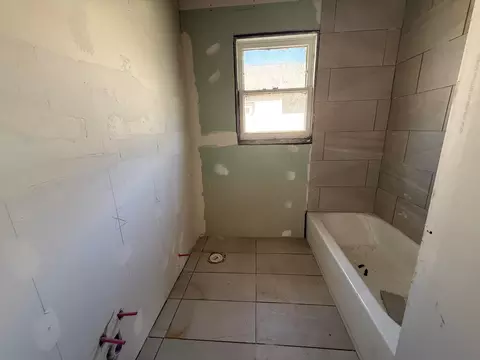 Bath - 434 Pierce St, Gary, IN 46402 photo 1 of 2