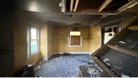 Entry Way - 600 Pierce St, Gary, IN 46402 photo 5 of 6