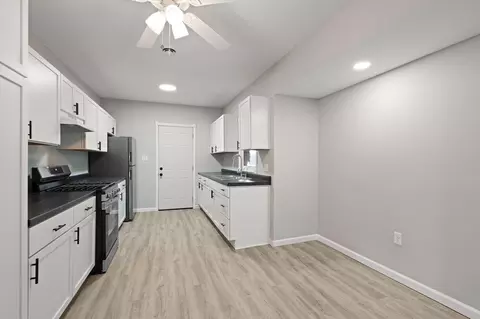 Entry Way - 361 Madison St, Gary, IN 46402 photo 1 of 3