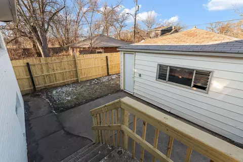 Exterior - 824 Johnson St, Gary, IN 46402 photo 5 of 6