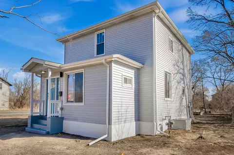 Exterior - 407 Polk St, Gary, IN 46402 photo 3 of 5
