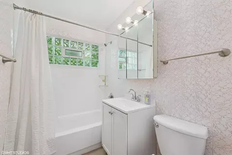 925 N Warren St, Gary, IN 46403 photo 9