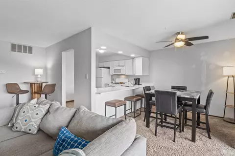 Dining - 2513 E Lakeshore Dr #7, Crown Point, IN 46307 photo 1 of 1