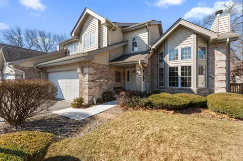 1459 Carriage Oaks Ct, Dyer, IN 46311