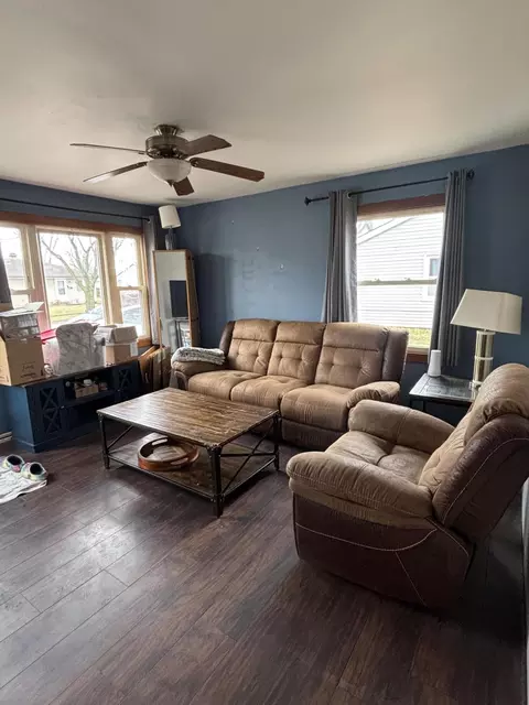 Living - 7717 Beech Ave, Hammond, IN 46324 photo 2 of 2