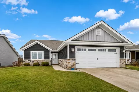 13893 Breakwater Ln, Cedar Lake, IN 46303