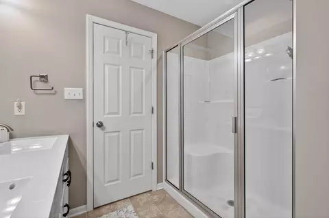 Bath - 2310 Hudson Rd, Valparaiso, IN 46385 photo 1 of 2