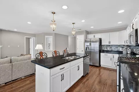 Kitchen - 2310 Hudson Rd, Valparaiso, IN 46385 photo 5 of 5