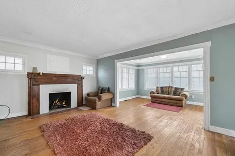 Living - 568 Johnson St, Gary, IN 46402 photo 3 of 4