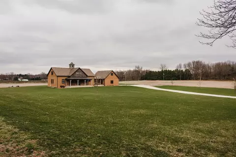 9415 S 200, Hamlet, IN 46532 photo 2