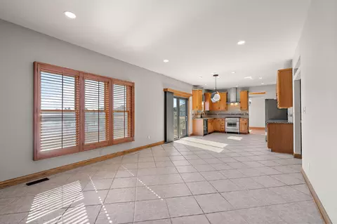 Living - 116 Salisbury Dr, Munster, IN 46321 photo 2 of 6
