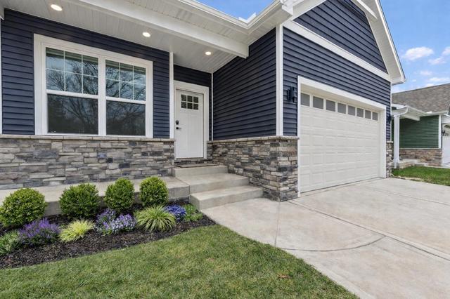 1504 Waverly Rd, Porter, IN 46304