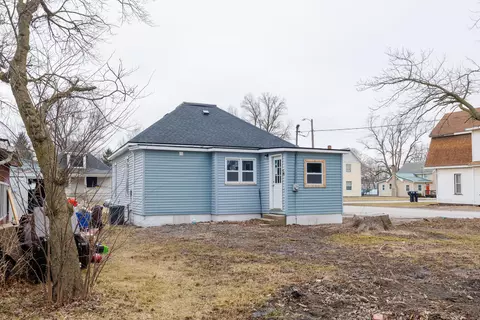 Exterior - 300 E Main St, Brook, IN 47922 photo 6 of 6