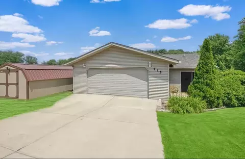 715 Pennsylvania Ave, La Porte, IN 46350