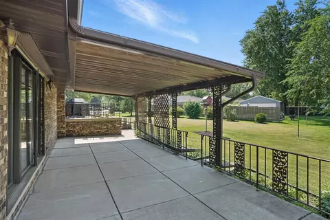 Exterior - 1246 River Dr, Munster, IN 46321 photo 5 of 5