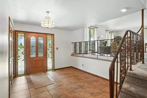 Entry Way - 1246 River Dr, Munster, IN 46321 photo 1 of 1