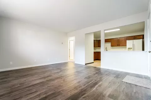 Living - 5536 Cedar Point Dr #A16, Crown Point, IN 46307 photo 1 of 4
