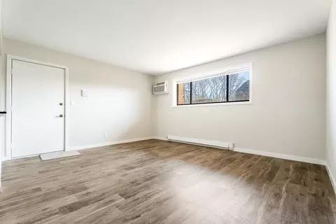Living - 5536 Cedar Point Dr #A16, Crown Point, IN 46307 photo 2 of 4