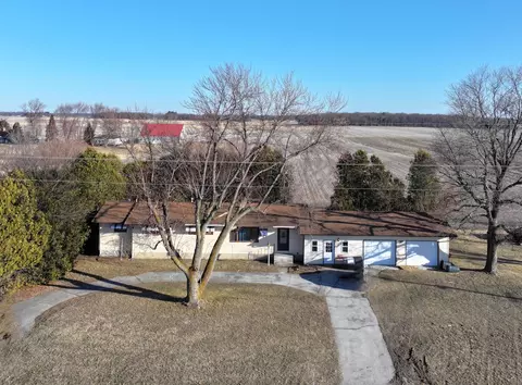 13788 W State Road 14, Medaryville, IN 47957