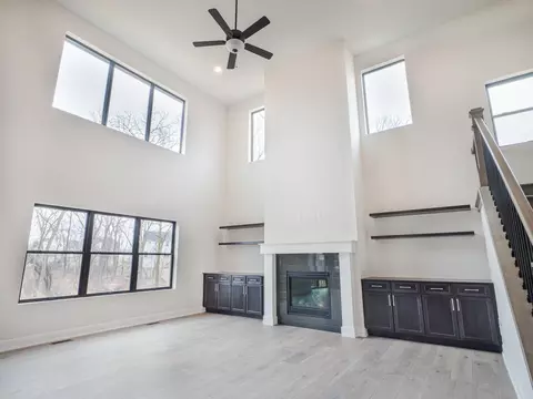 1651 Trailbrook Dr, Valparaiso, IN 46385 photo 8