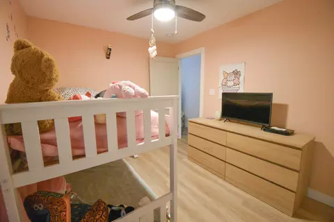 Bedroom - 8634 Monfort Dr, Saint John, IN 46373 photo 6 of 7