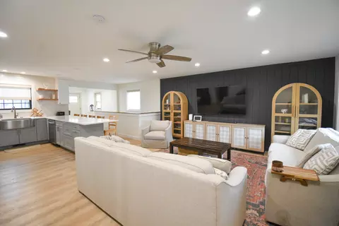 Living - 8634 Monfort Dr, Saint John, IN 46373 photo 1 of 6