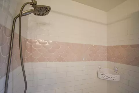 Bath - 8634 Monfort Dr, Saint John, IN 46373 photo 5 of 5