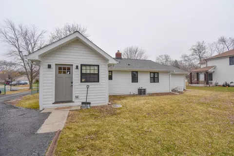 Exterior - 8634 Monfort Dr, Saint John, IN 46373 photo 6 of 7