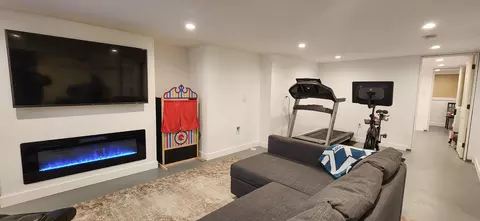 Living - 8634 Monfort Dr, Saint John, IN 46373 photo 5 of 6