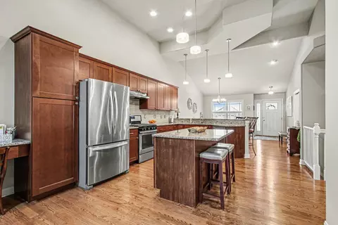 10680 Arbor Ln, Saint John, IN 46373 photo 5