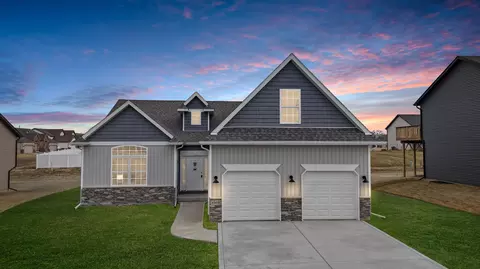 8309 Dylan Dr, Merrillville, IN 46410
