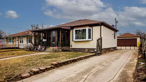 Exterior - 141 N Dwiggins St, Griffith, IN 46319 photo 2 of 16