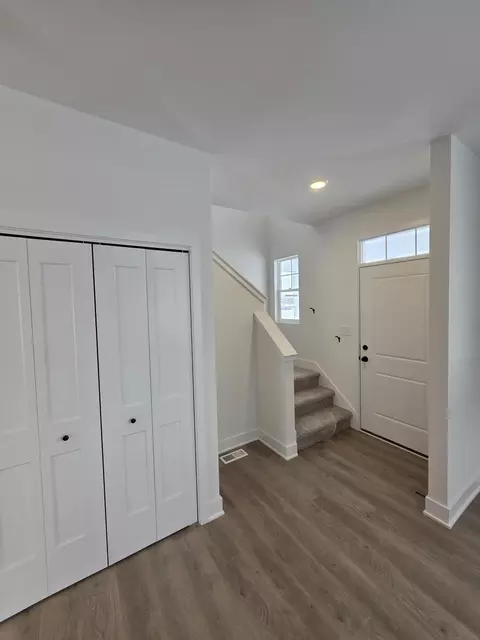Entry Way - 1180 Putman Pl, Chesterton, IN 46304 photo 1 of 1