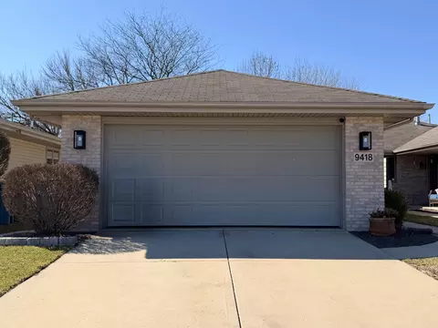 9418 Erie St, Highland, IN 46322
