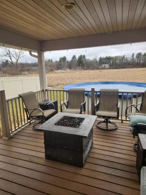 Exterior - 702 19th St, De Motte, IN 46310 photo 2 of 4