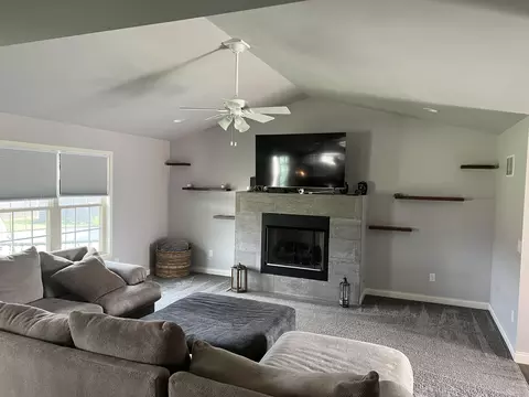 Living - 702 19th St, De Motte, IN 46310 photo 2 of 3