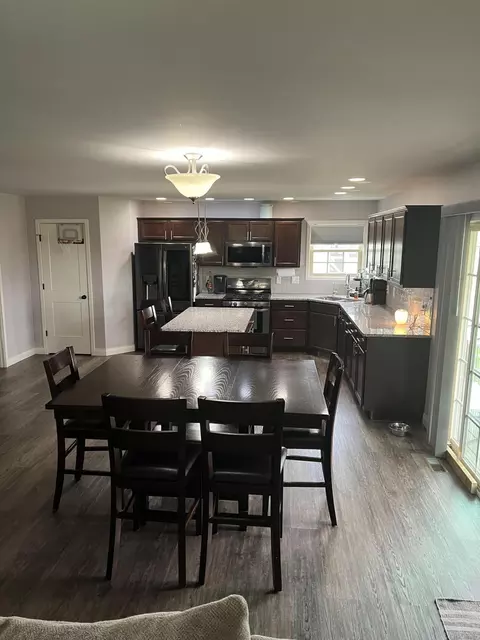 Kitchen - 702 19th St, De Motte, IN 46310 photo 4 of 6