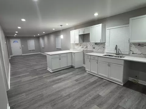 Entry Way - 3428 Delaware St, Gary, IN 46409 photo 2 of 2