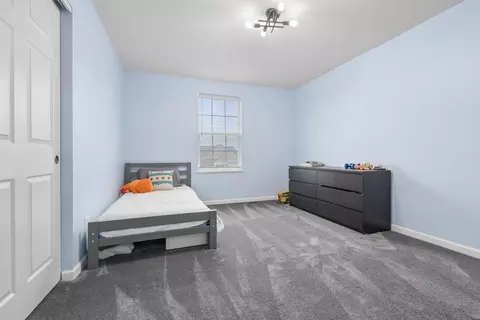 Bedroom - 10411 Douglas Dr, Saint John, IN 46373 photo 4 of 4