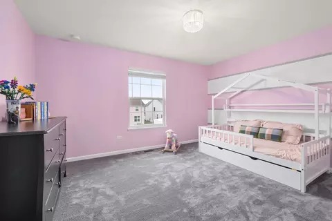 Bedroom - 10411 Douglas Dr, Saint John, IN 46373 photo 3 of 4
